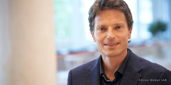 Prof. Dr. Enzo Weber, Forschungsbereichsleiter - Bereich Prognosen und gesamtwirtschaftliche Analysen (MAKRO), Institut für Arbeitsmarkt- und Berufsforschung (IAB) - ©Enzo Weber, IAB