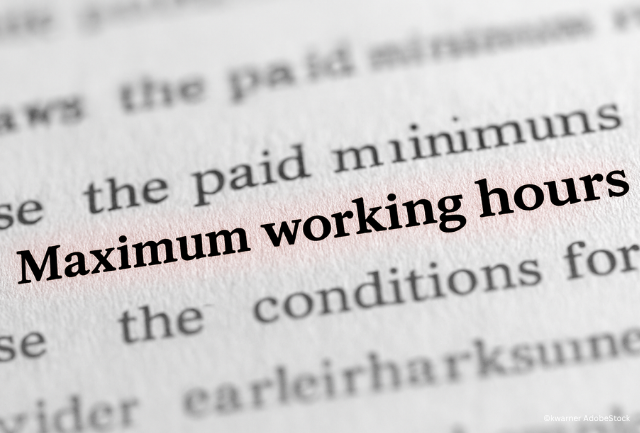 Majority of employees support the introduction of a maximum weekly working time - ©kwarner - AdobeStock - translated